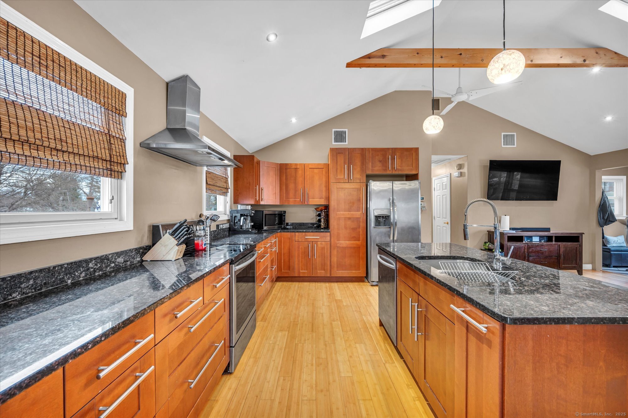 32 Sherman Terrace, North Haven, Connecticut image 14