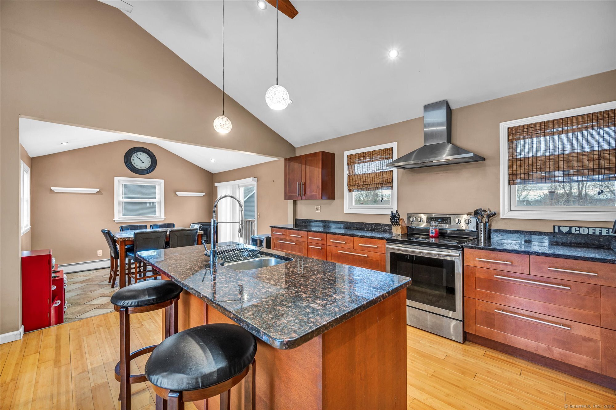 32 Sherman Terrace, North Haven, Connecticut image 16