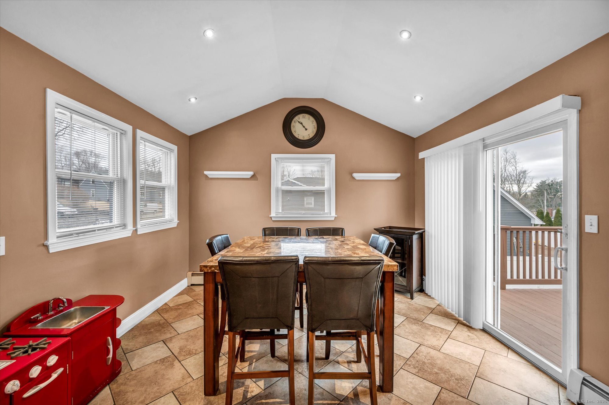 32 Sherman Terrace, North Haven, Connecticut image 17