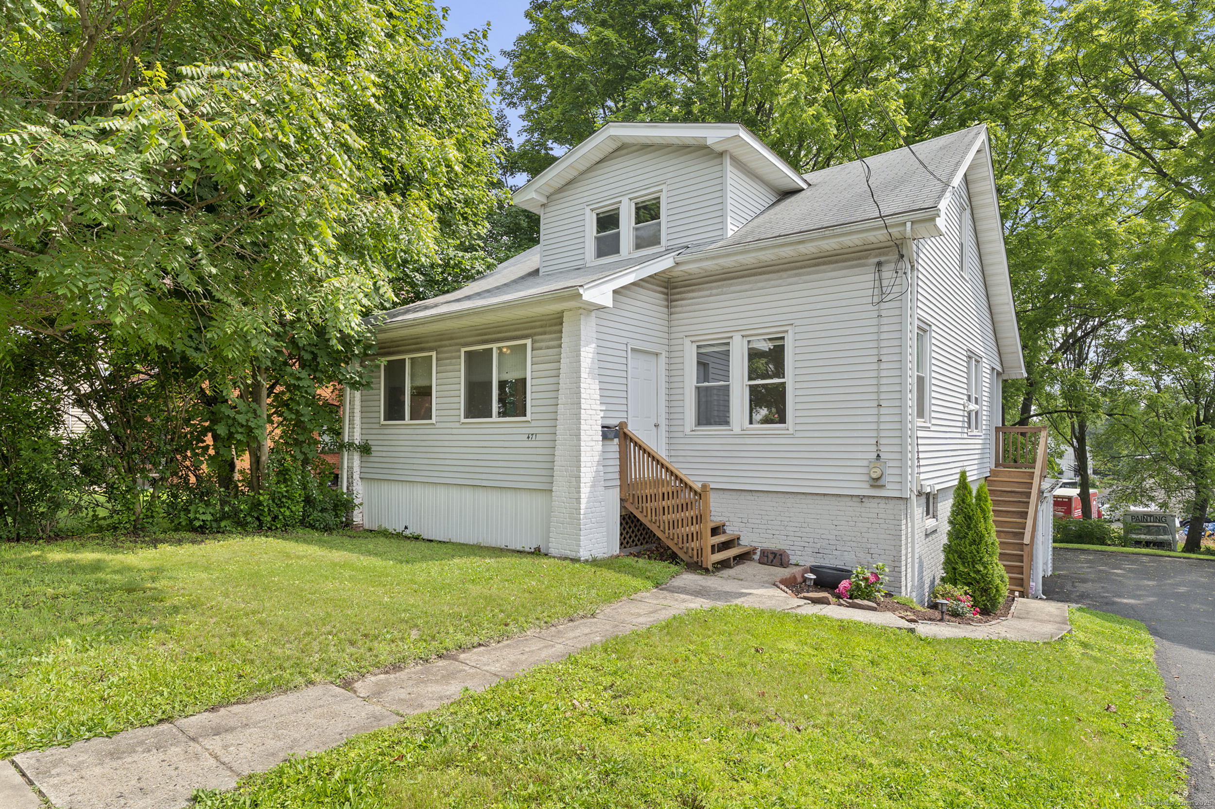Property for Sale at New Britain Road, Berlin, Connecticut - Bedrooms: 2 
Bathrooms: 1 
Rooms: 5  - $299,000