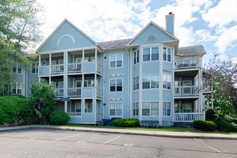 75 Redwood Drive 609 East Haven CT 06513