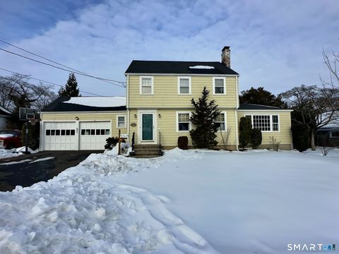 Photo of 30 Landon Street, Stratford, CT 06614 (MLS # 24151993)