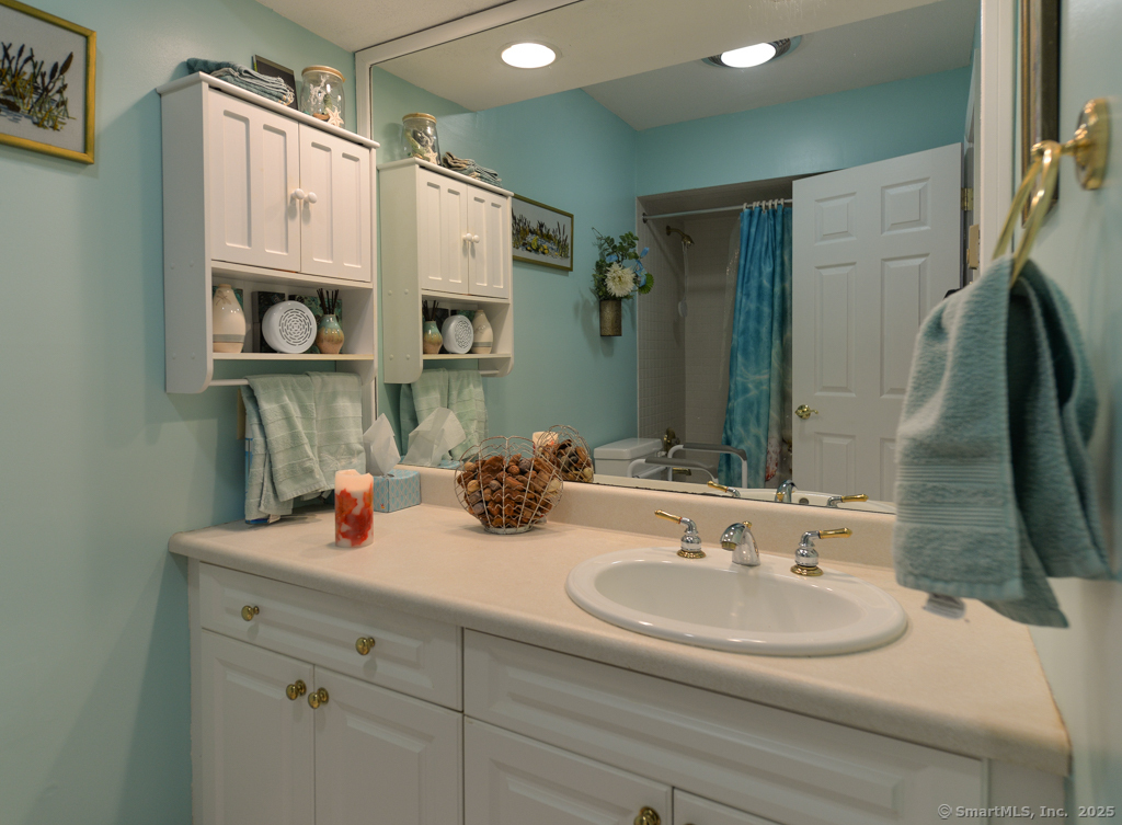 989B Heritage Village, Southbury, Connecticut image 14