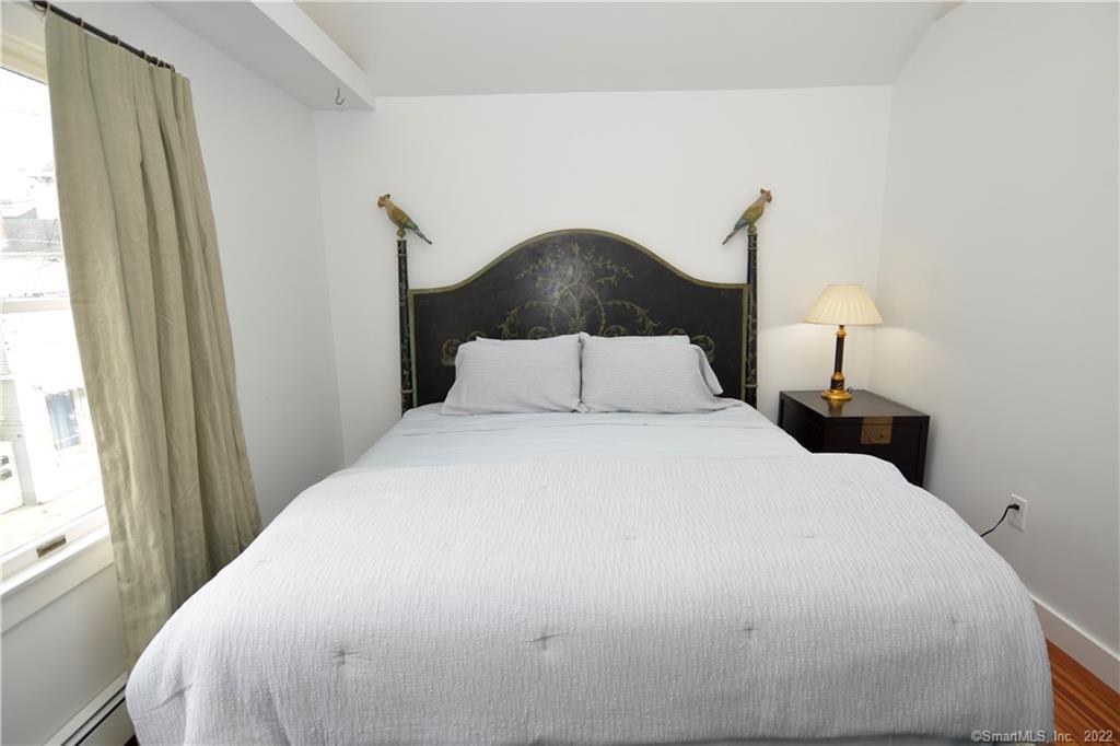 Stonington, Connecticut 06378, United States, 2 Bedrooms Bedrooms, ,2 BathroomsBathrooms,Residential,Active,171796