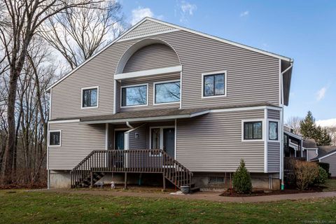 A home in South Windsor