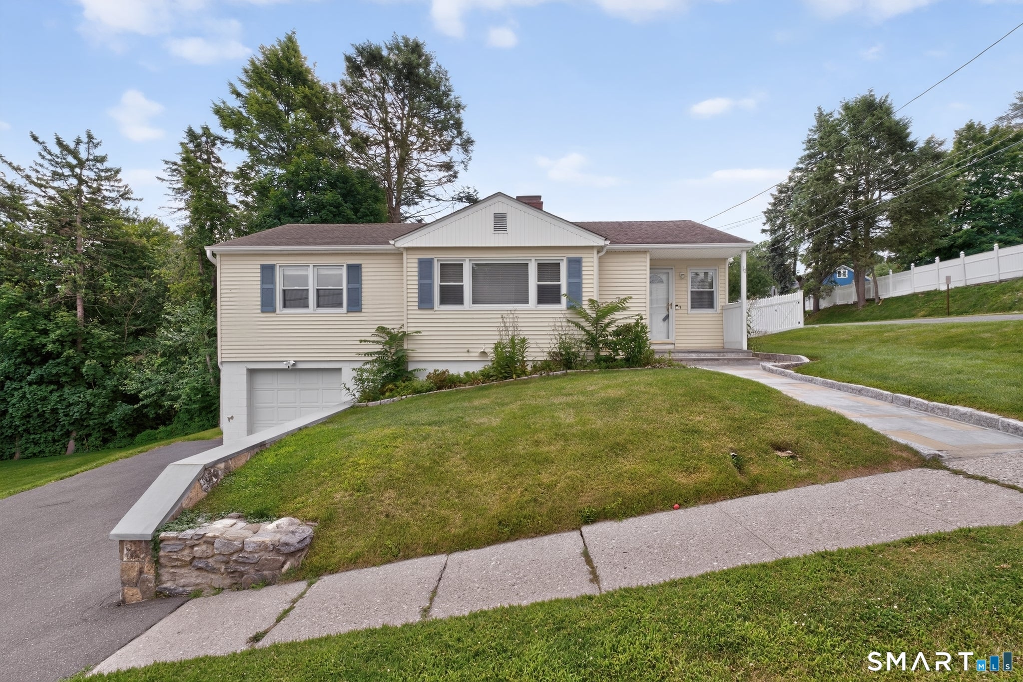 10 Seeley Street