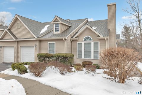 Photo of 25 Hamden Hills Drive #72, Hamden, CT 06518 (MLS # 24156433)