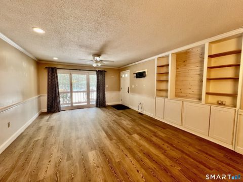 Tiny photo for 505 Ashmead Commons #505, Enfield, CT 06082 (MLS # 24146397)