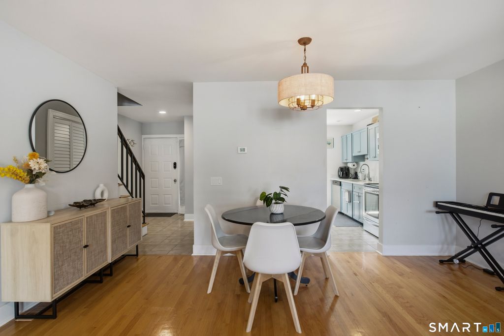 Photo of 455 Hope Street #3E, Stamford, CT 06906 (MLS # 24177941)