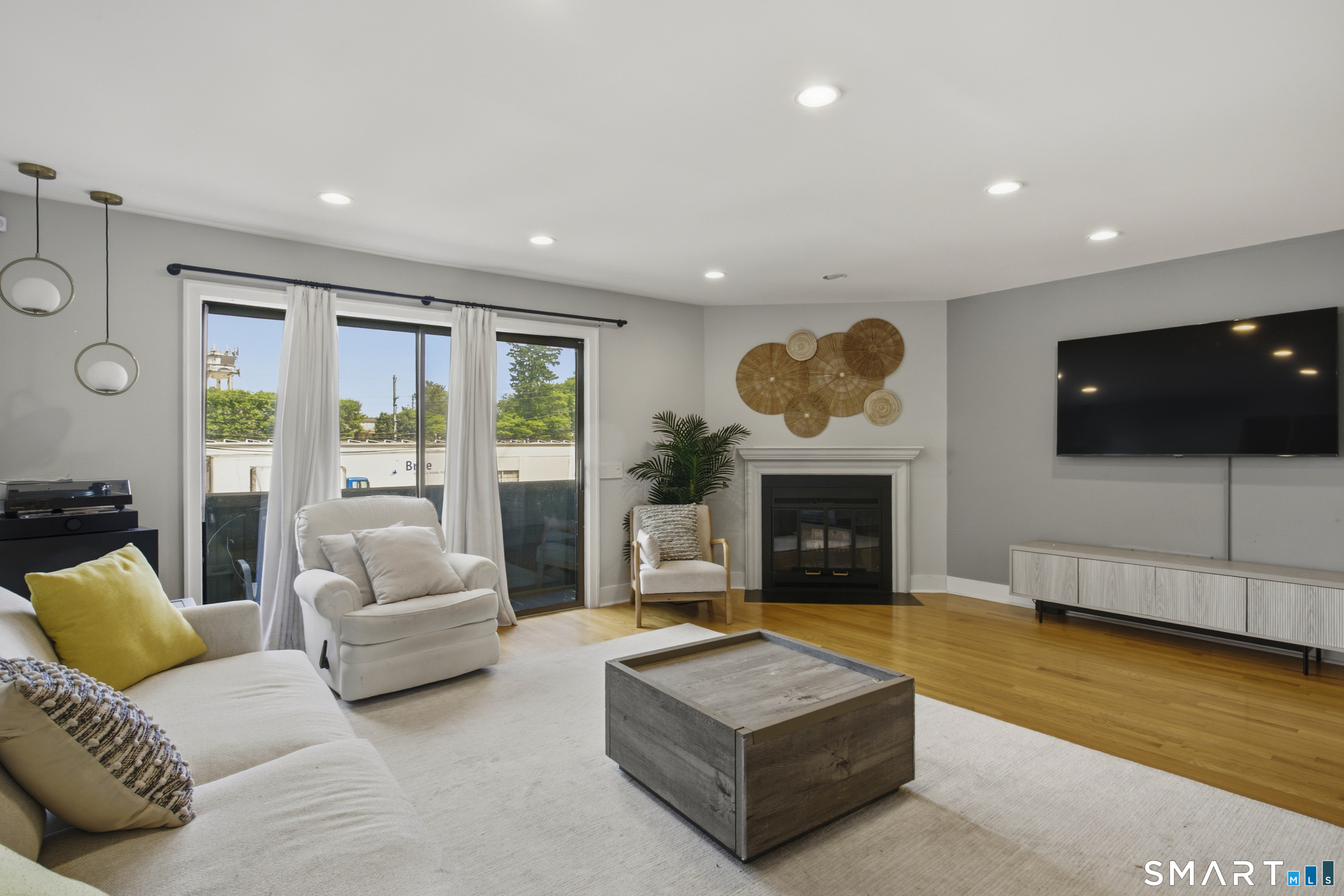 455 Hope Street 3E