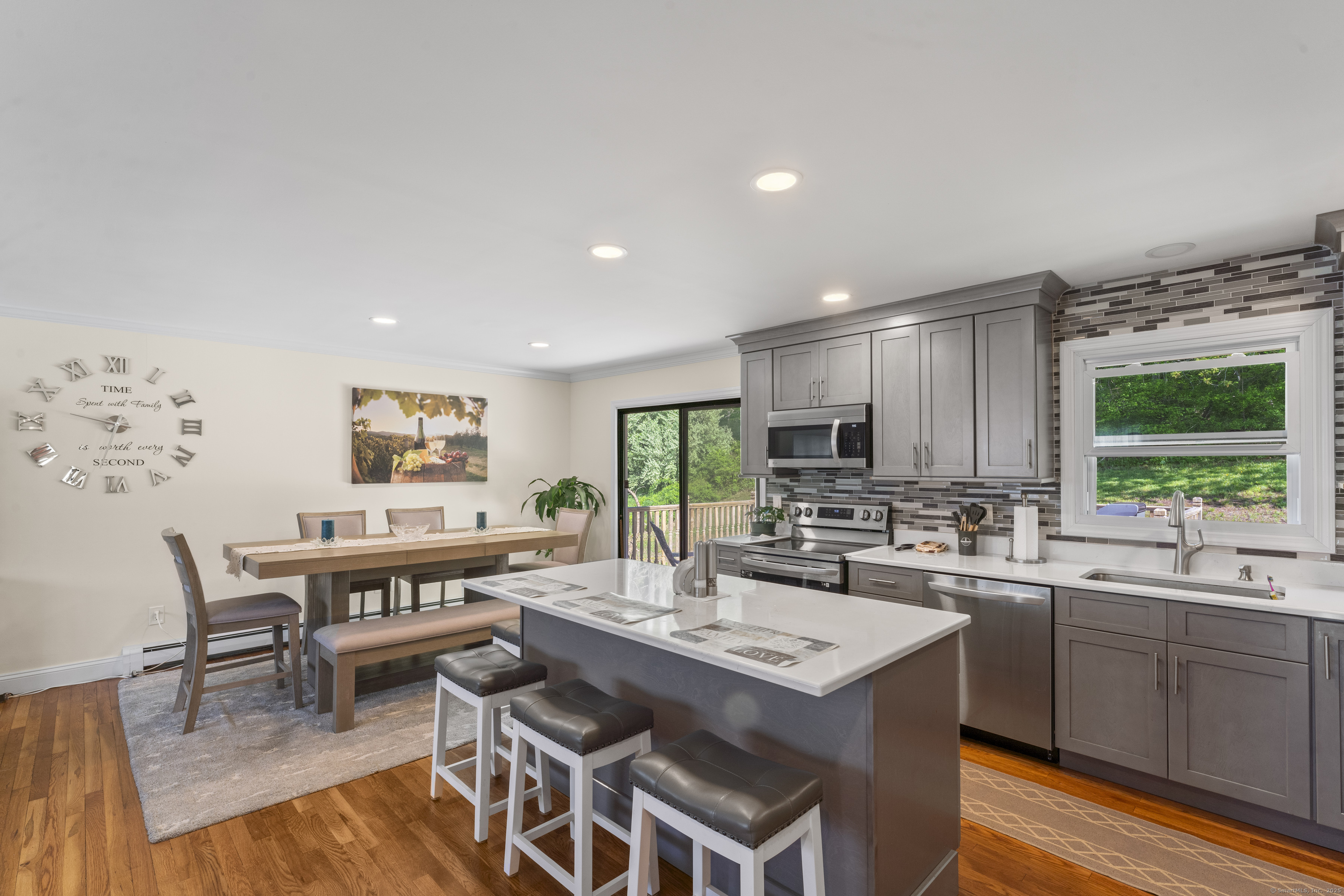 47 Riverside Road, Newtown, Connecticut image 3