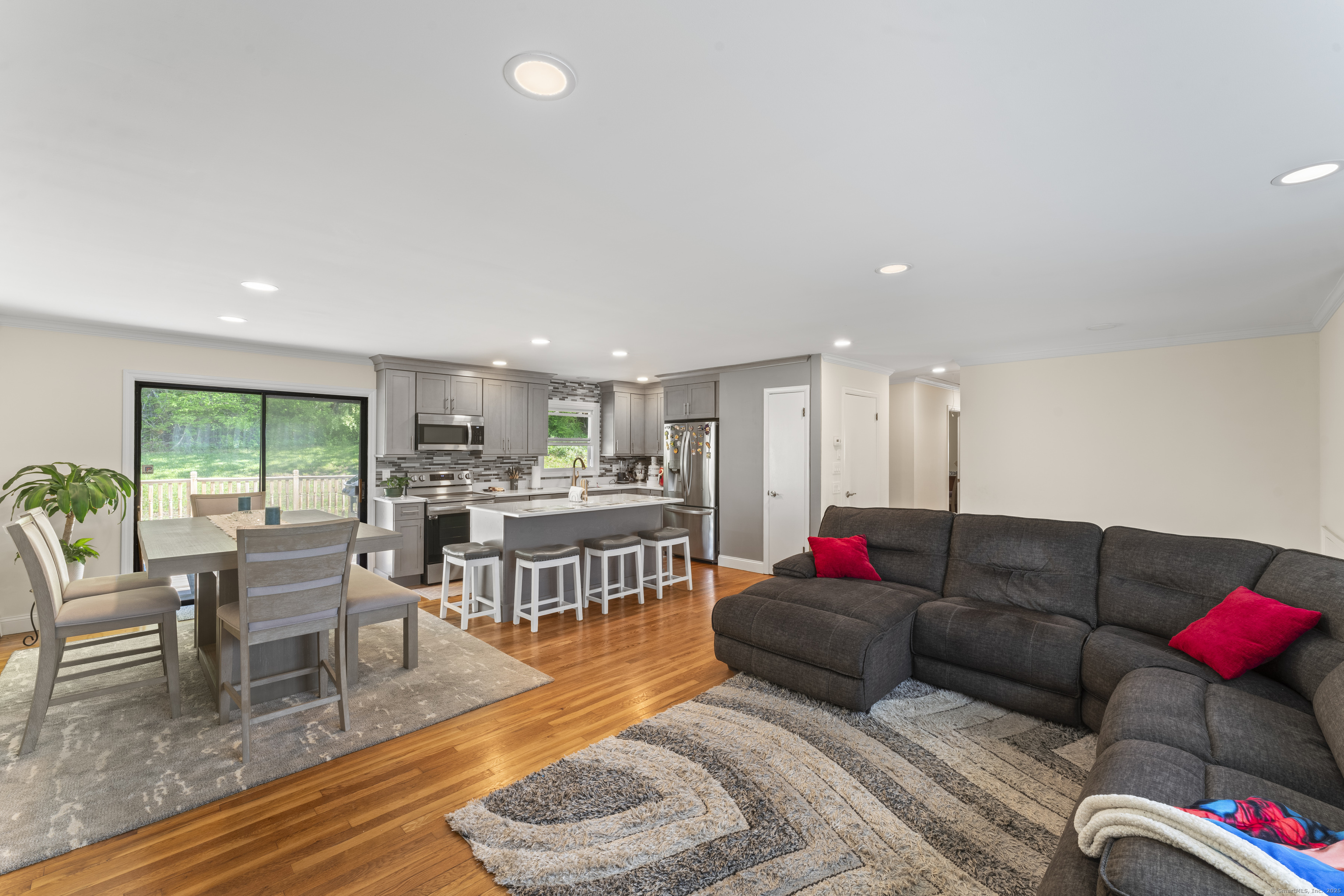 47 Riverside Road, Newtown, Connecticut image 5
