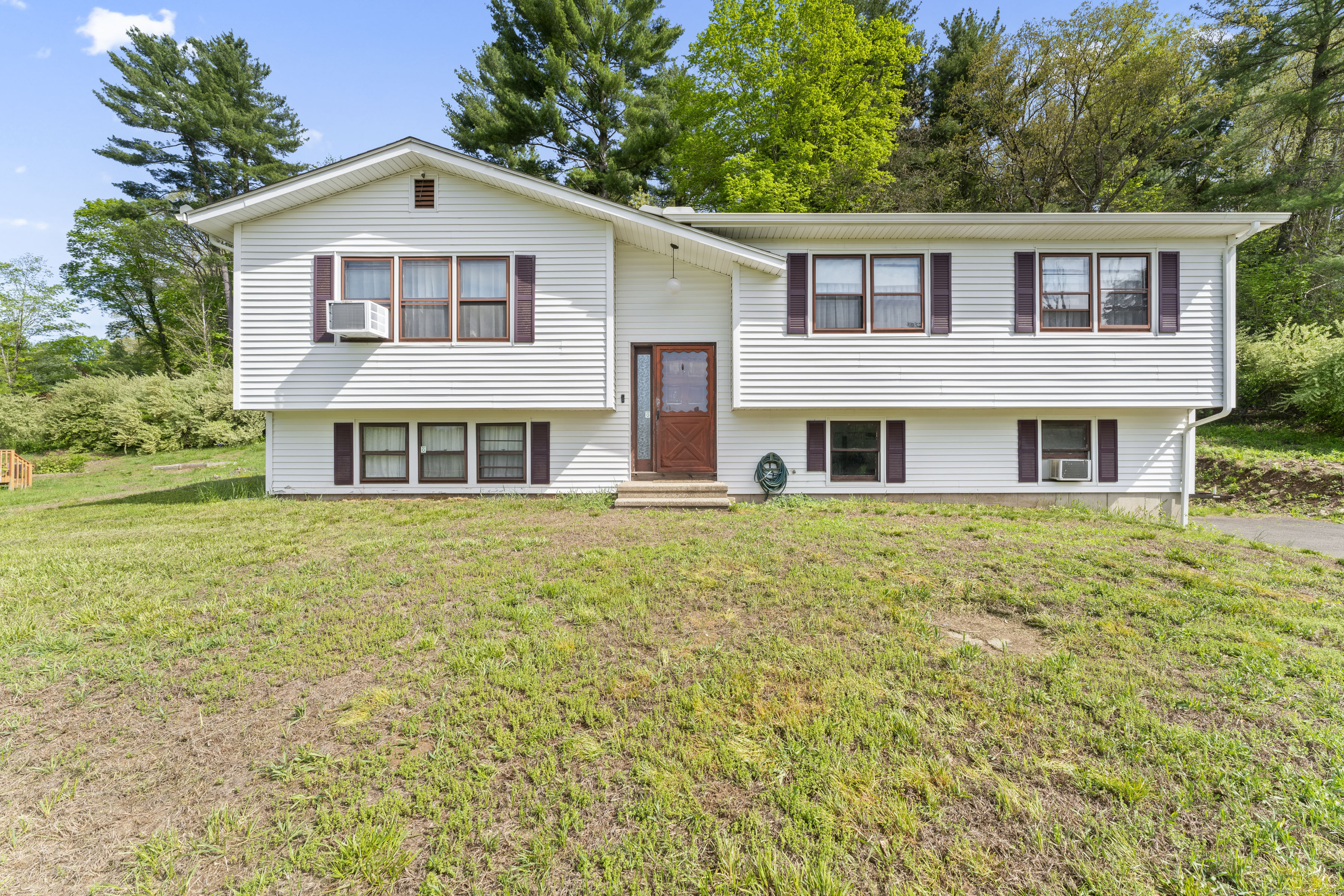 47 Riverside Road, Newtown, Connecticut image 1