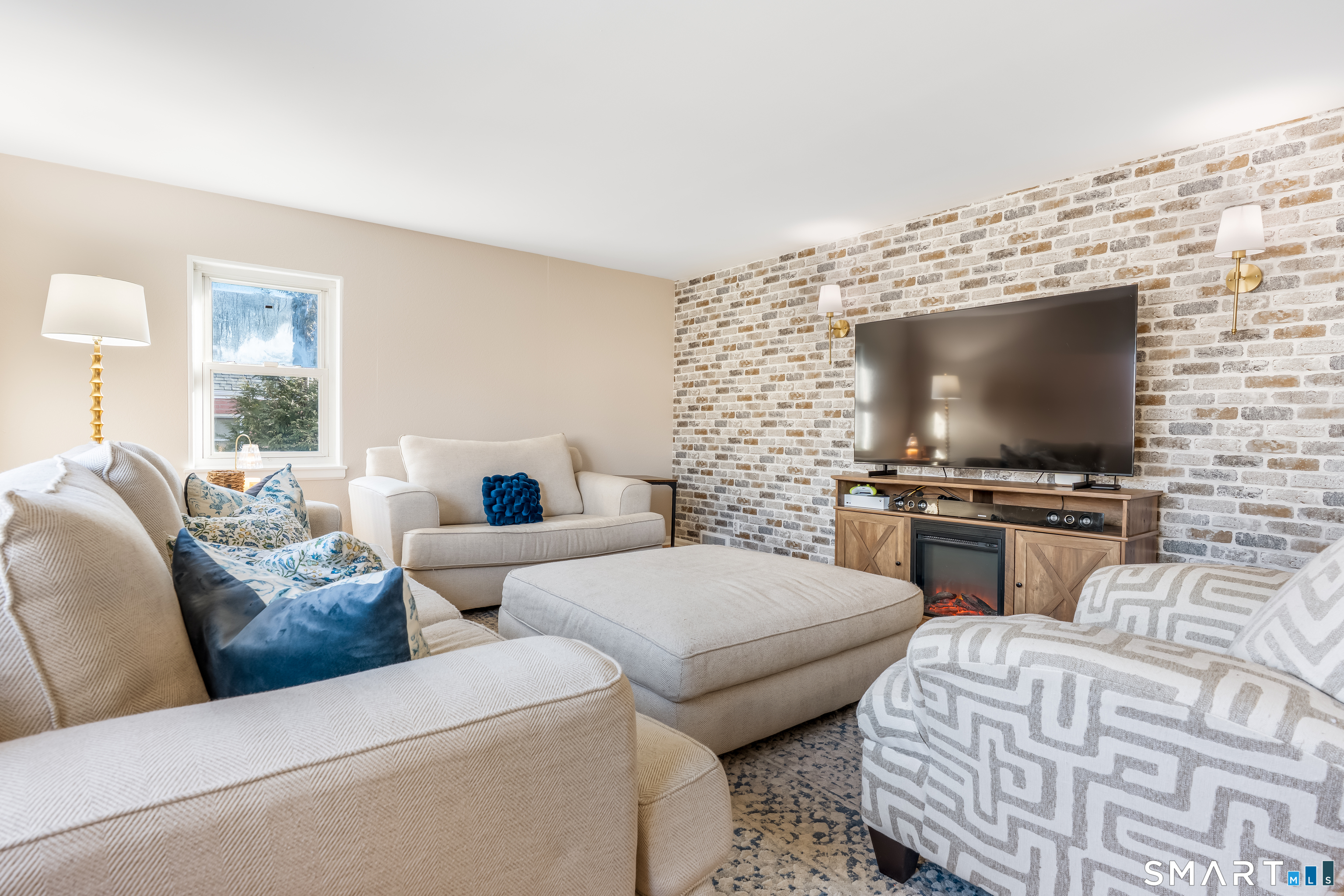 7 Sunbright Drive South