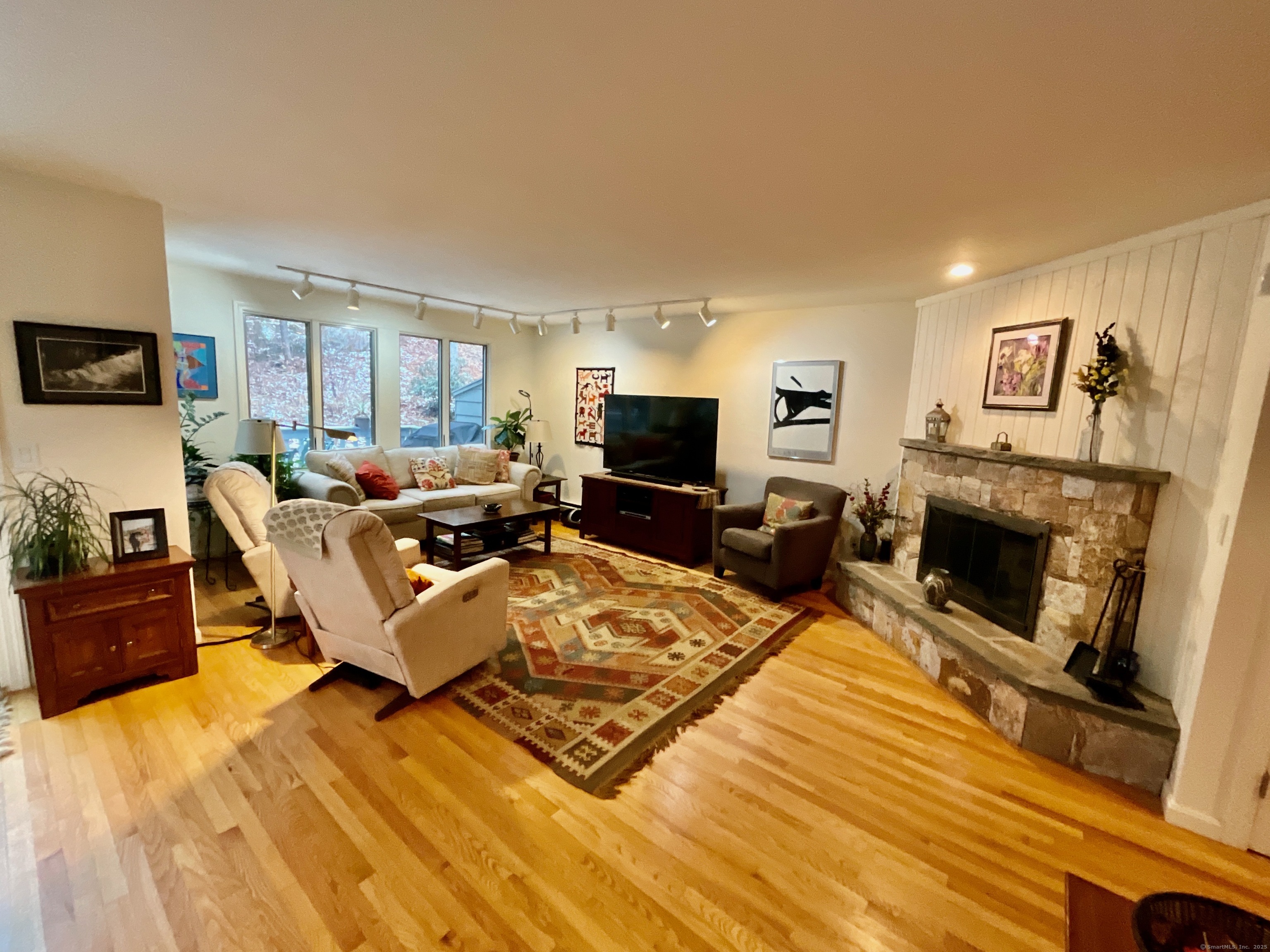 431 Trailsend Drive + Garage G128