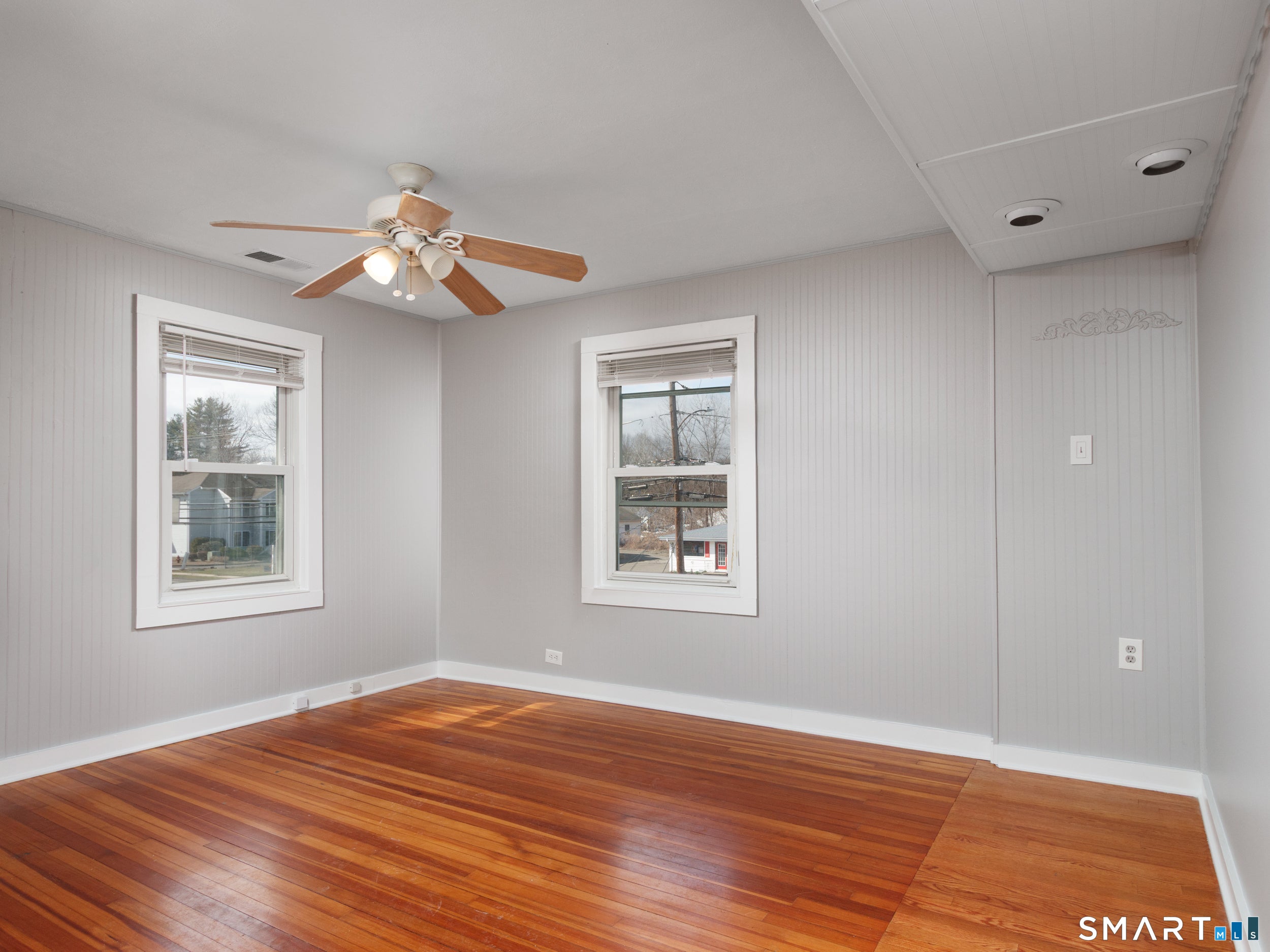 969 S. Main Street 2nd Floor