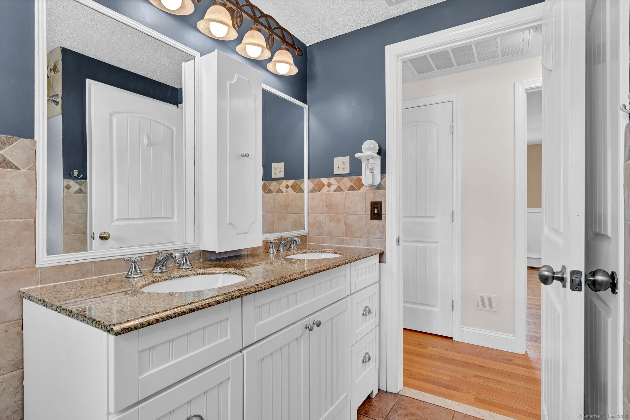 26 Sigourney Street, Bristol, Connecticut image 19