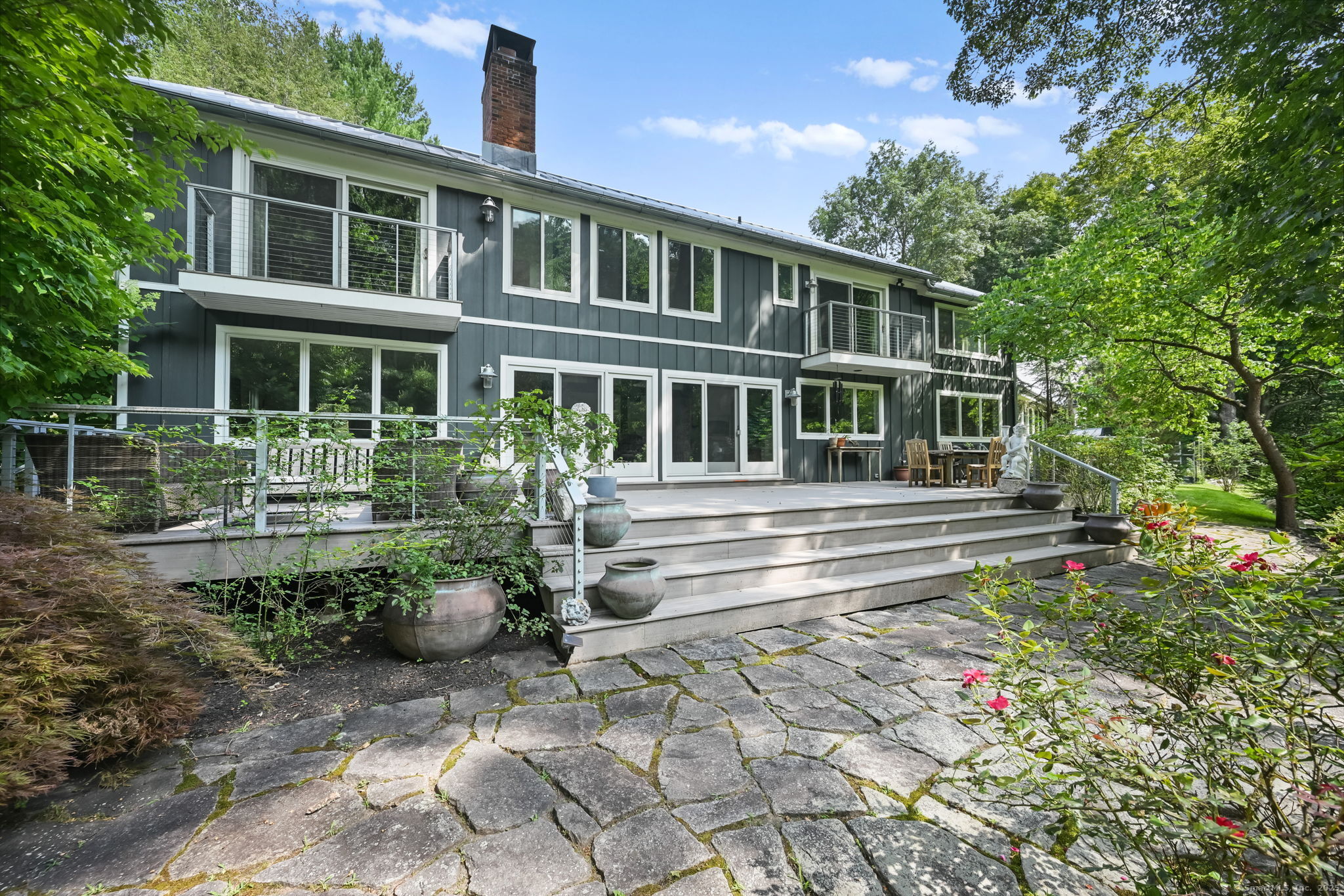 31 Riverfield Drive