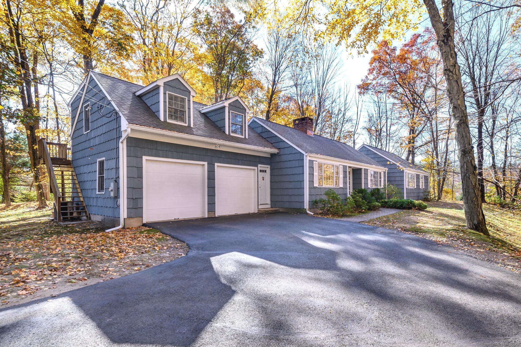 Property for Sale at 174 Barlow Mountain Road, Ridgefield, Connecticut - Bedrooms: 4 
Bathrooms: 2 
Rooms: 7  - $695,000