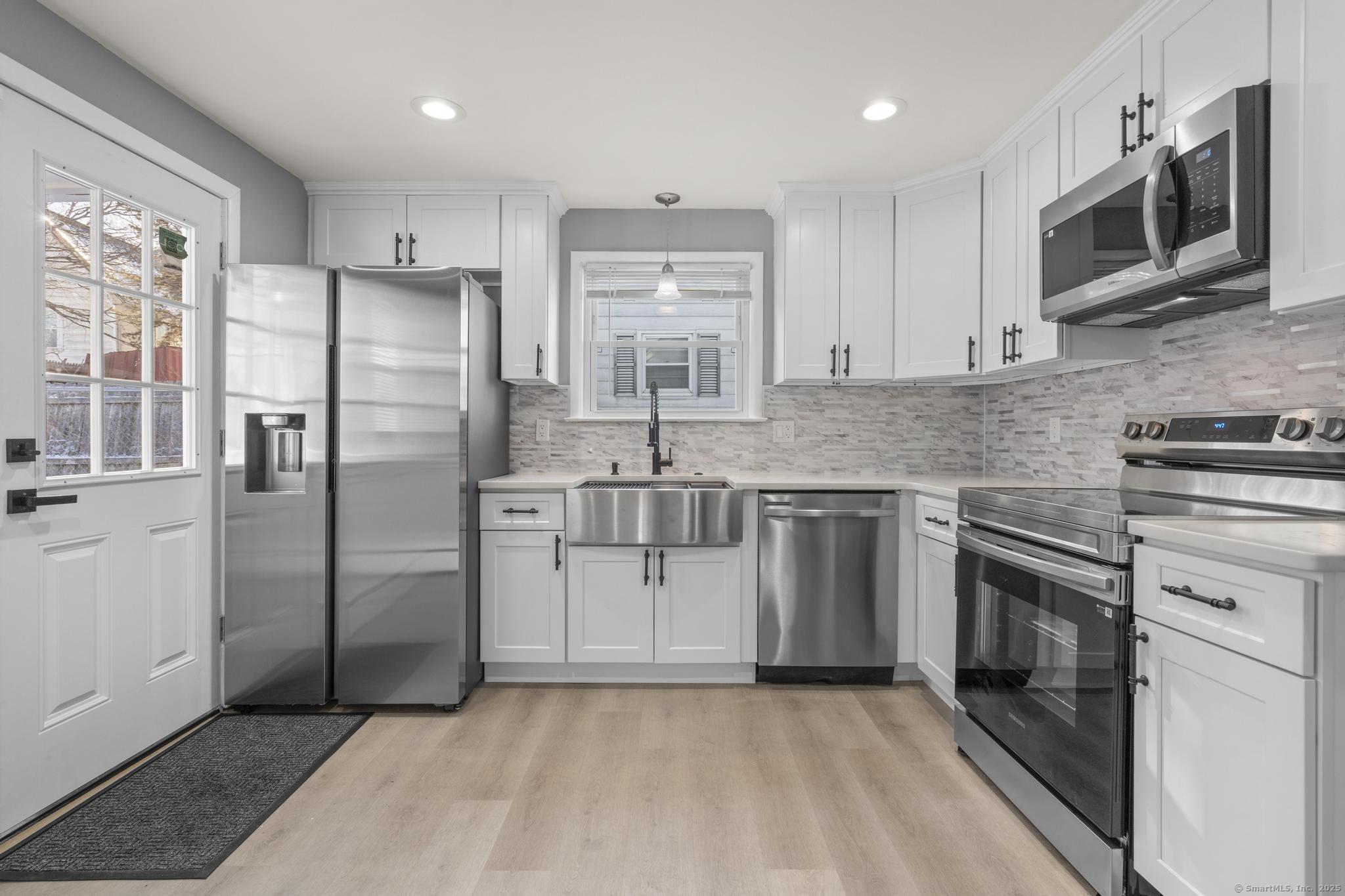 92 Francis Street, East Hartford, Connecticut image 2