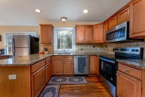 Tiny photo for 16 Founders Way, Orange, CT 06477 (MLS # 24142685)