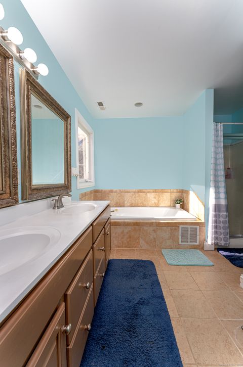 Tiny photo for 16 Founders Way, Orange, CT 06477 (MLS # 24142685)