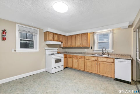 Tiny photo for 75 Nash Street, New Haven, CT 06511 (MLS # 24208966)