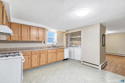 Tiny photo for 75 Nash Street, New Haven, CT 06511 (MLS # 24208966)