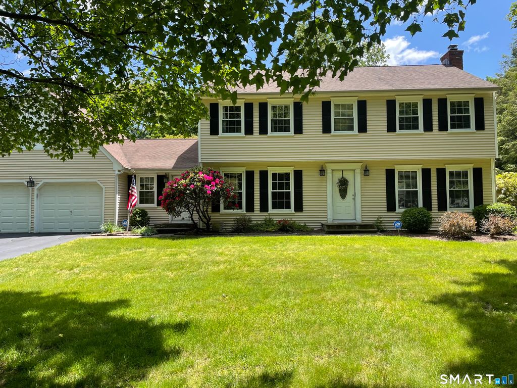 Photo of 20 Kitcher Court, Trumbull, CT 06611 (MLS # 24163016)
