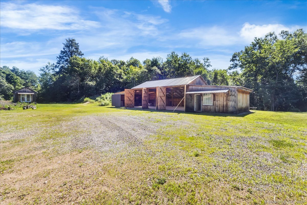 377 North Canterbury Road