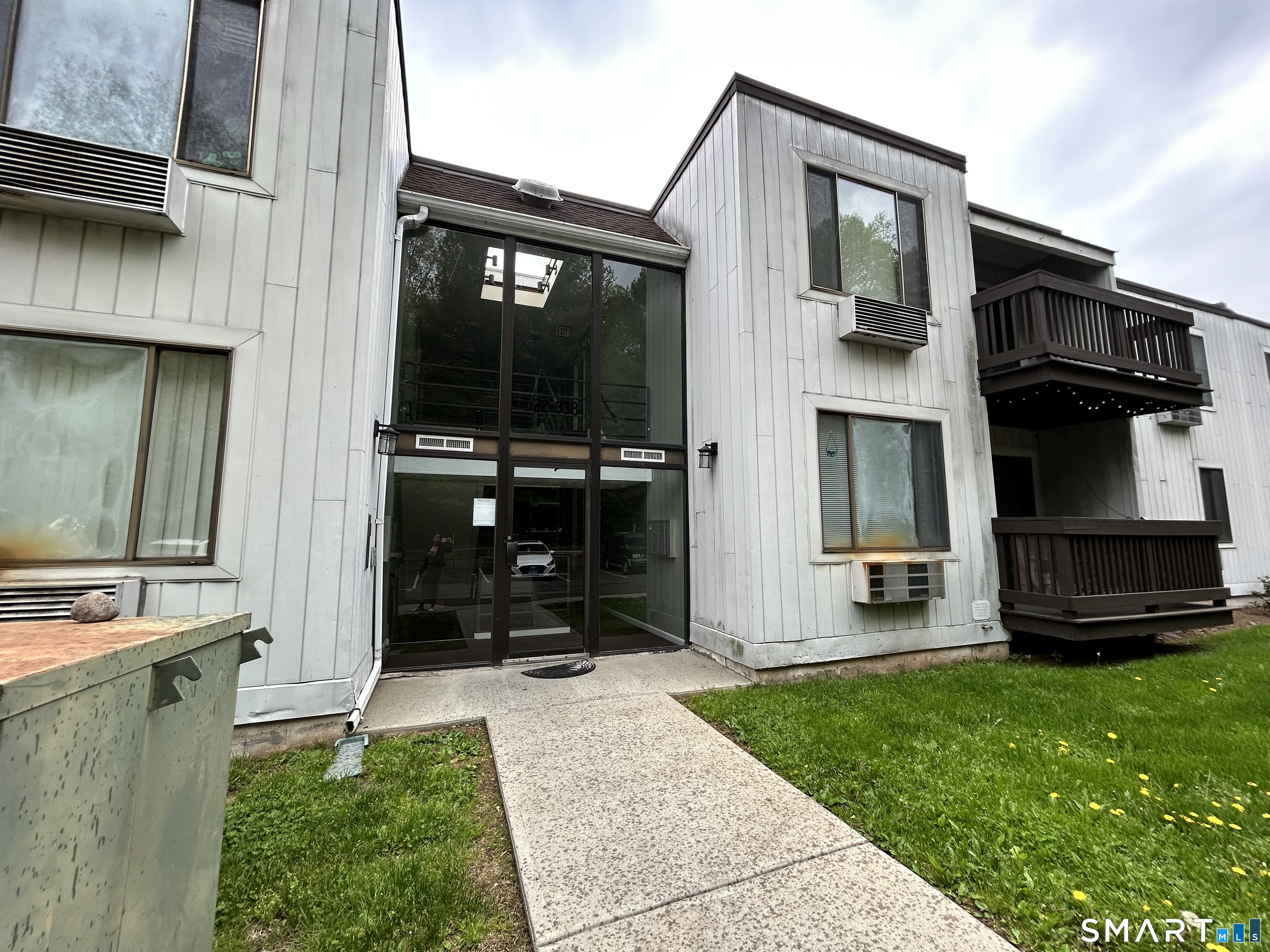 175 Mill Pond Road 324