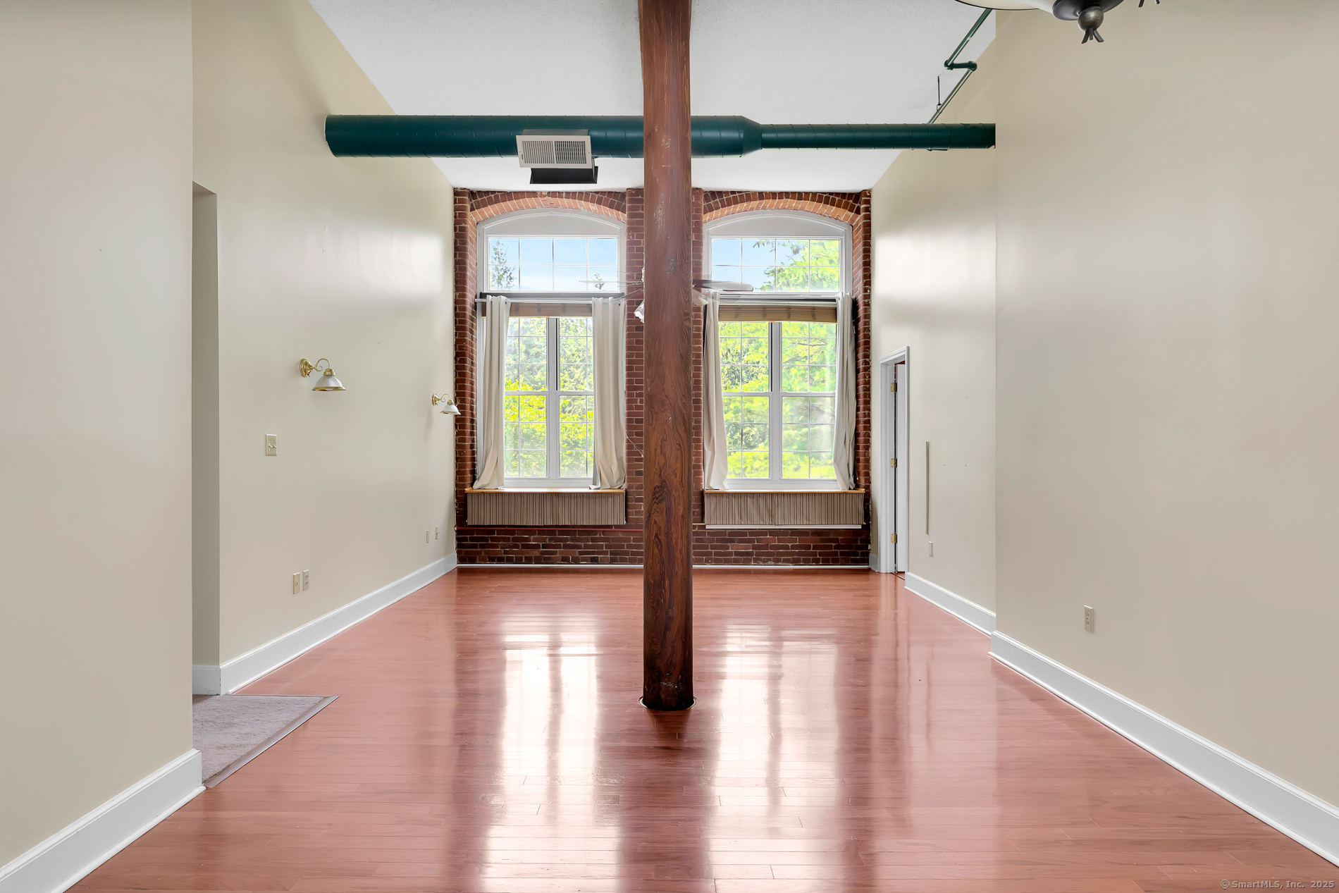 45 Main Street APT 202