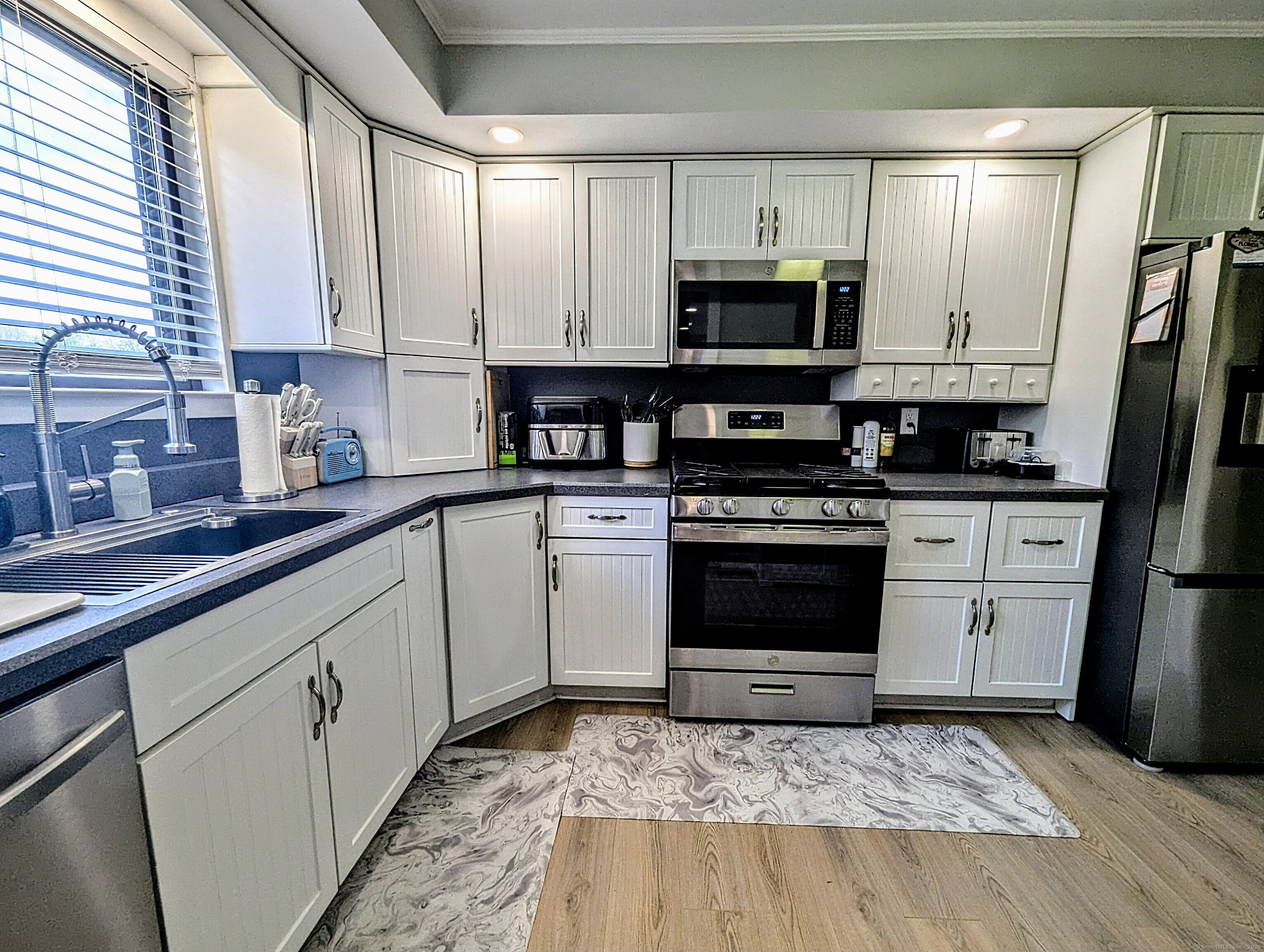 134 Essex Court #134, Beacon Falls, Connecticut image 14