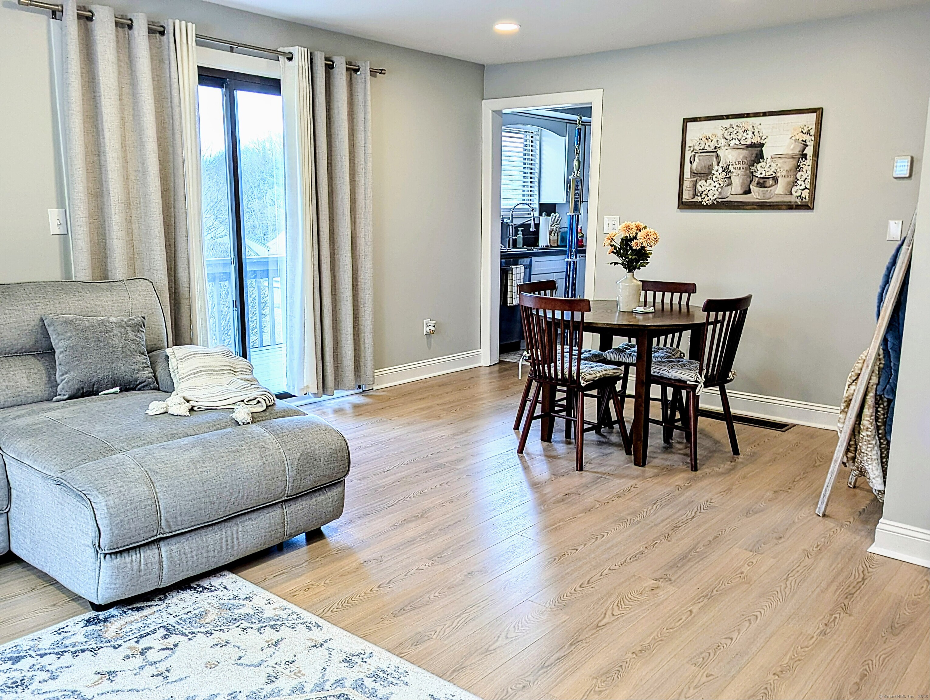 134 Essex Court #134, Beacon Falls, Connecticut image 6