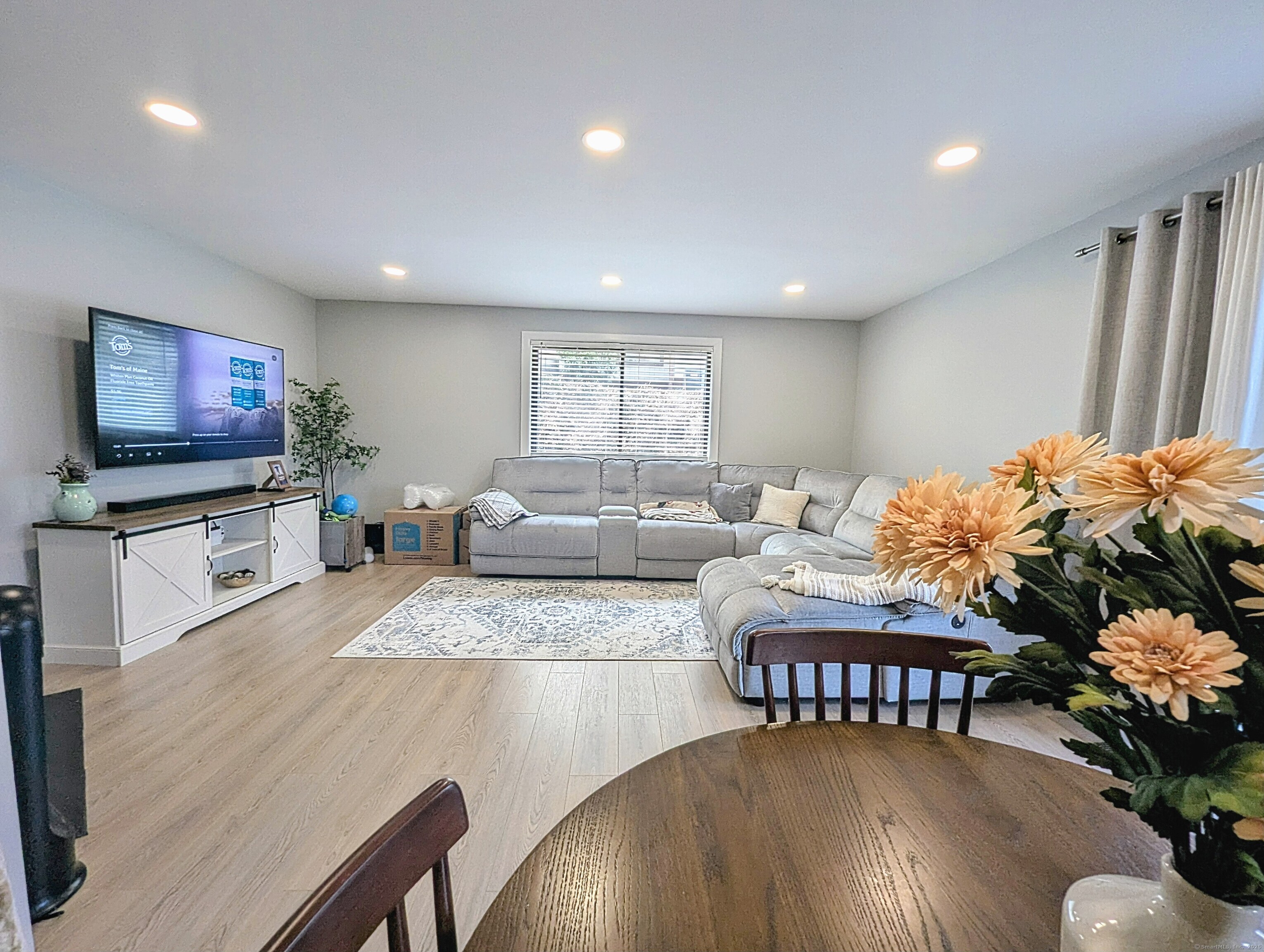 134 Essex Court #134, Beacon Falls, Connecticut image 8
