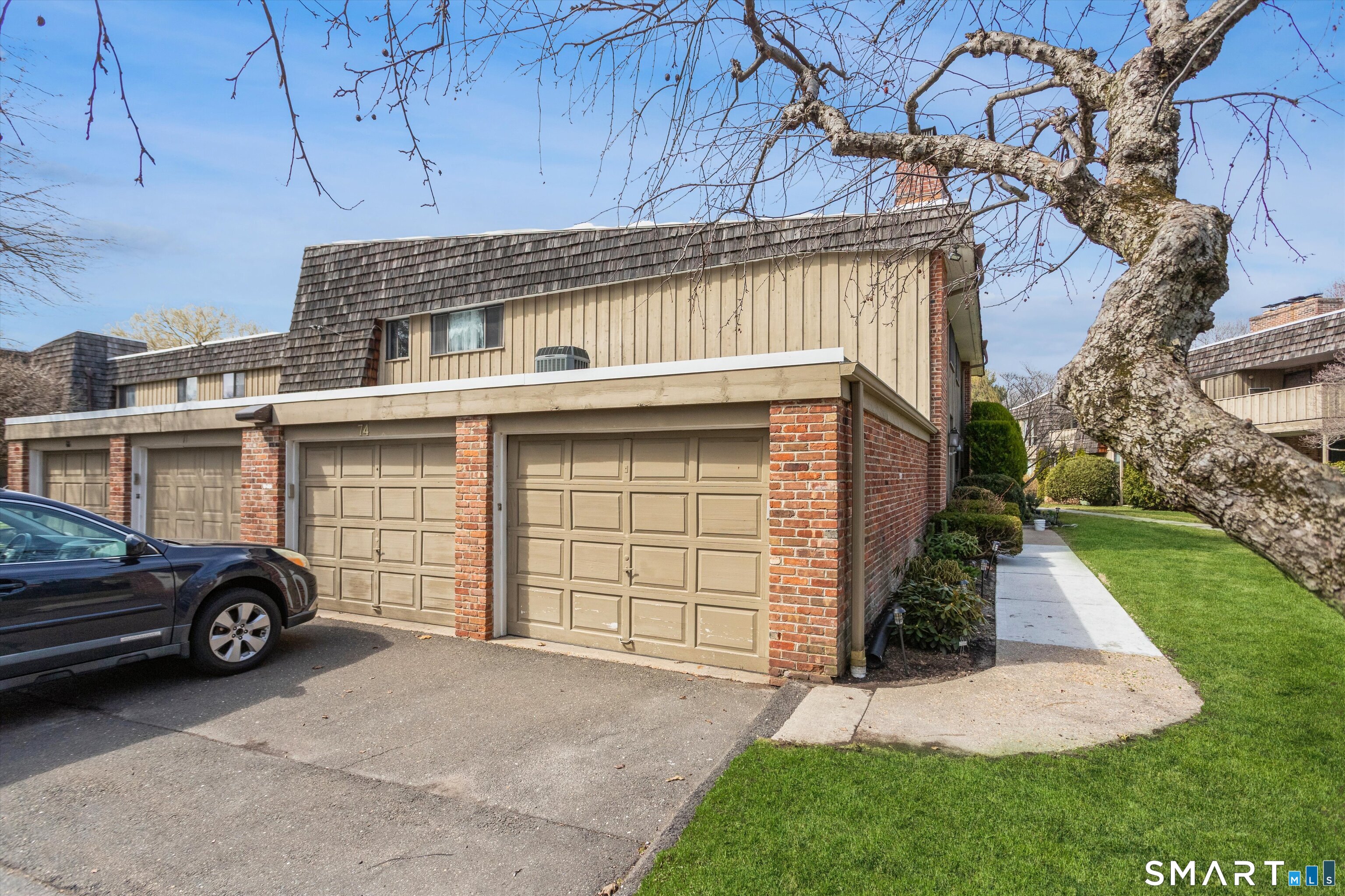 82 Ledgebrook Drive 82