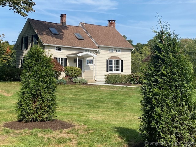 Rental Property at 150 Center Road, Easton, Connecticut - Bedrooms: 3 
Bathrooms: 2 
Rooms: 6  - $4,200 MO.