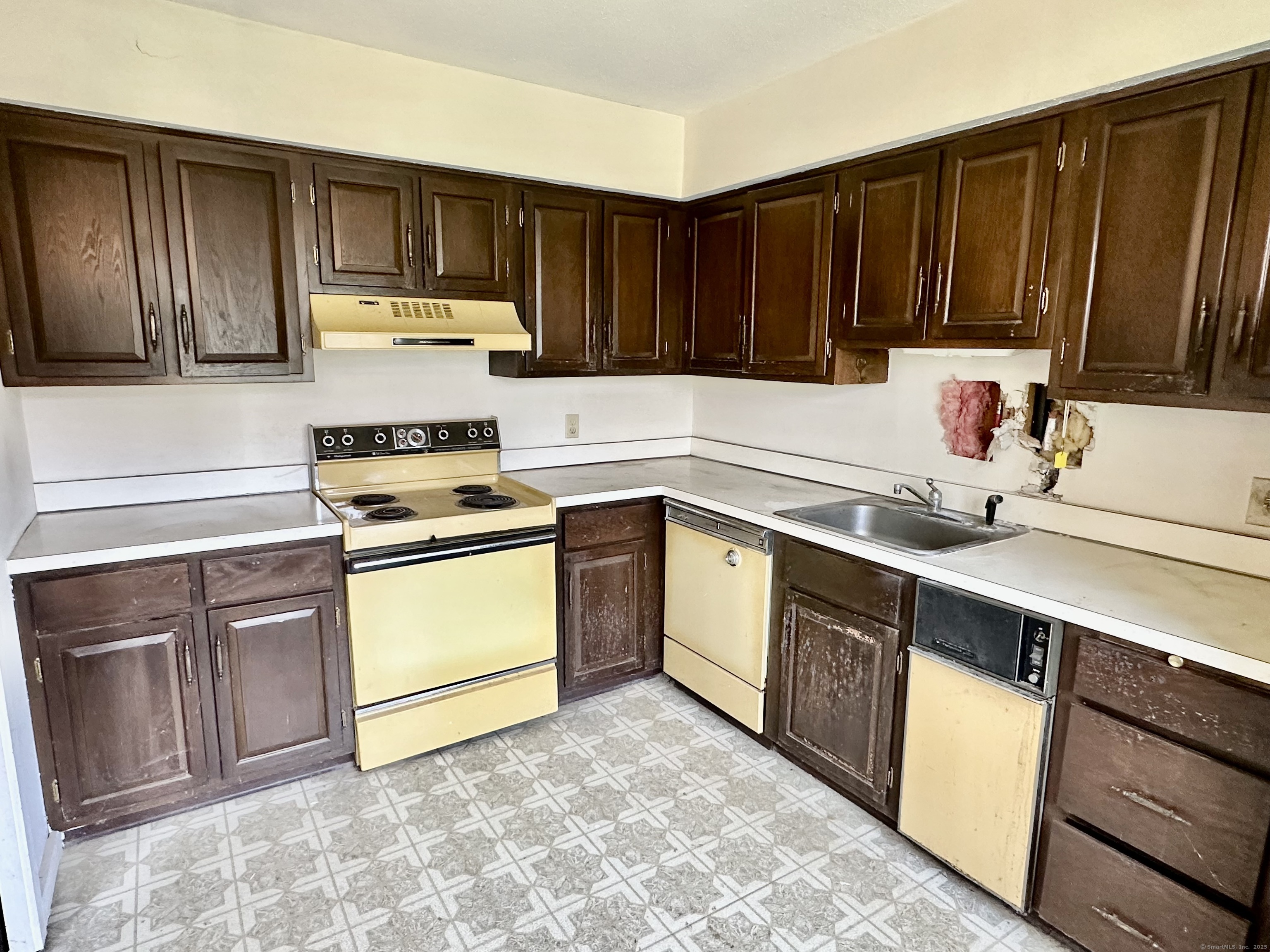 9 Pilgrim Harbor #C, Wallingford, Connecticut image 8