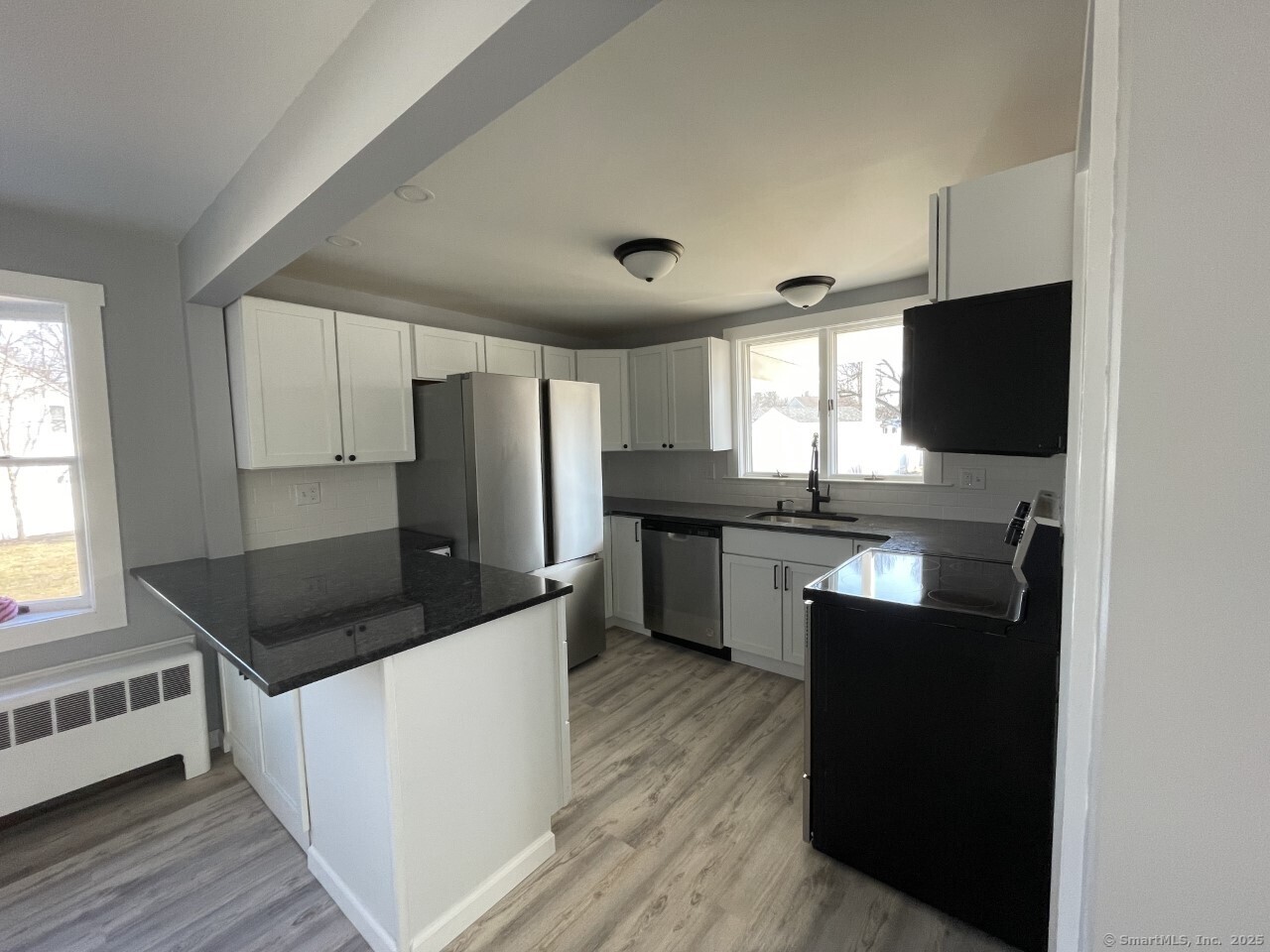 Bristol, Connecticut 06010, United States, 2 Bedrooms Bedrooms, ,2 BathroomsBathrooms,Residential,Active,78818