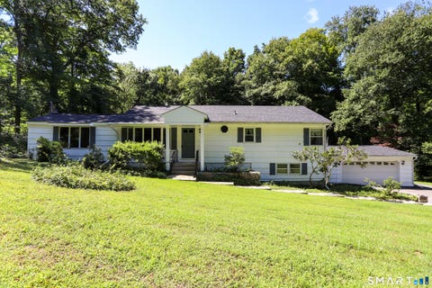 Photo of 17 Riverford Road, Brookfield, CT 06804 (MLS # 24135495)