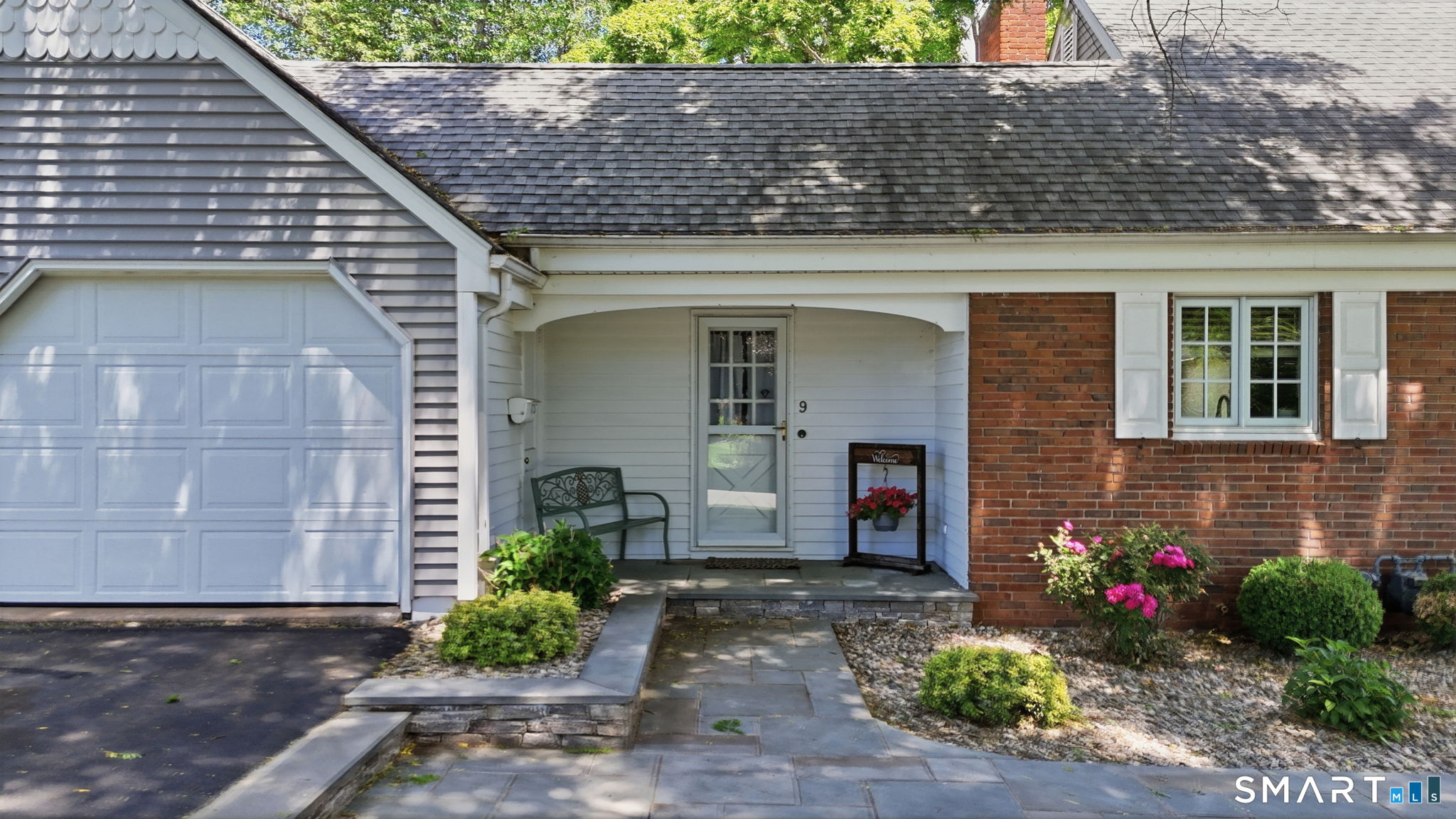 9 Pond Side Drive