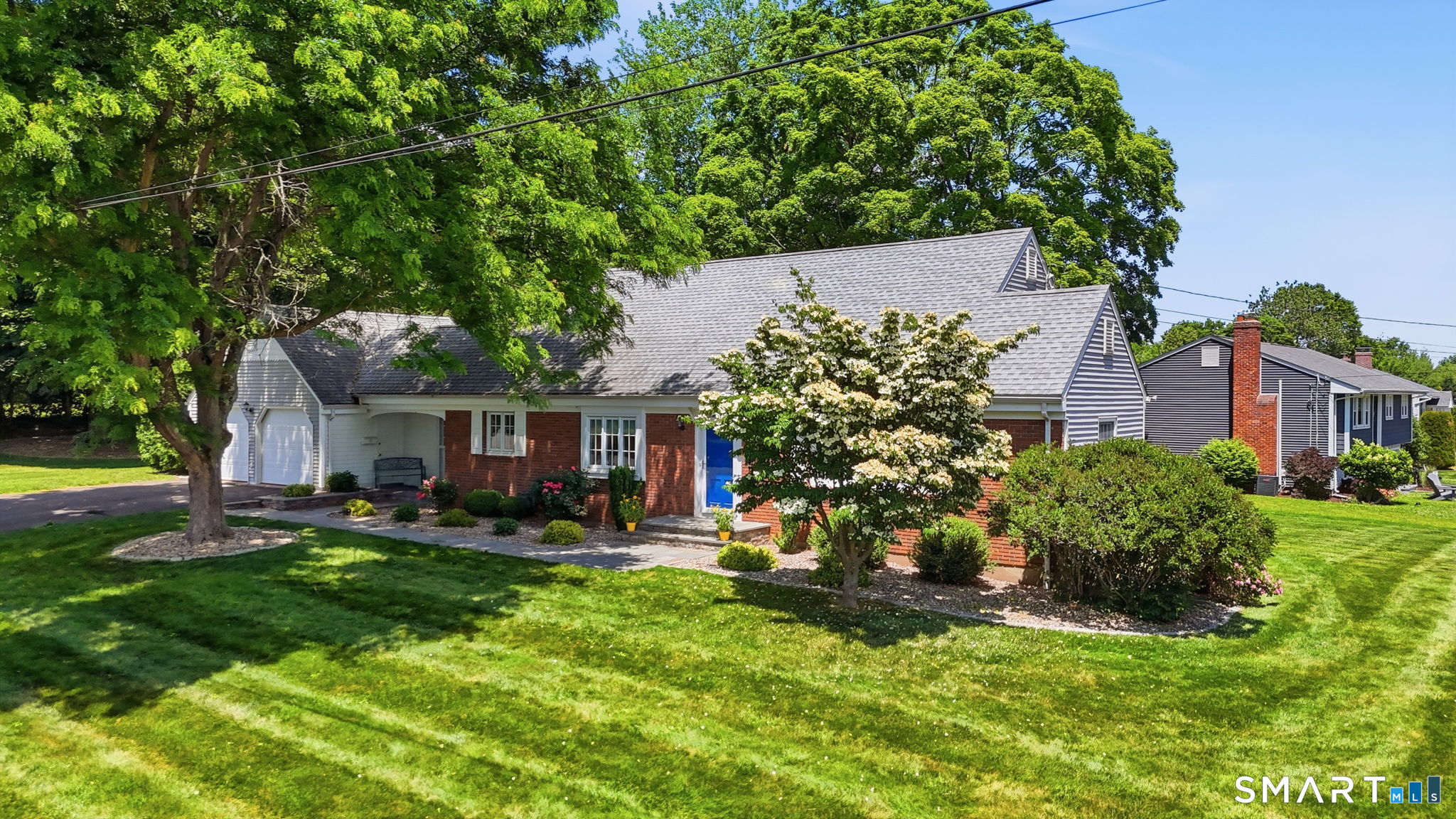 9 Pond Side Drive