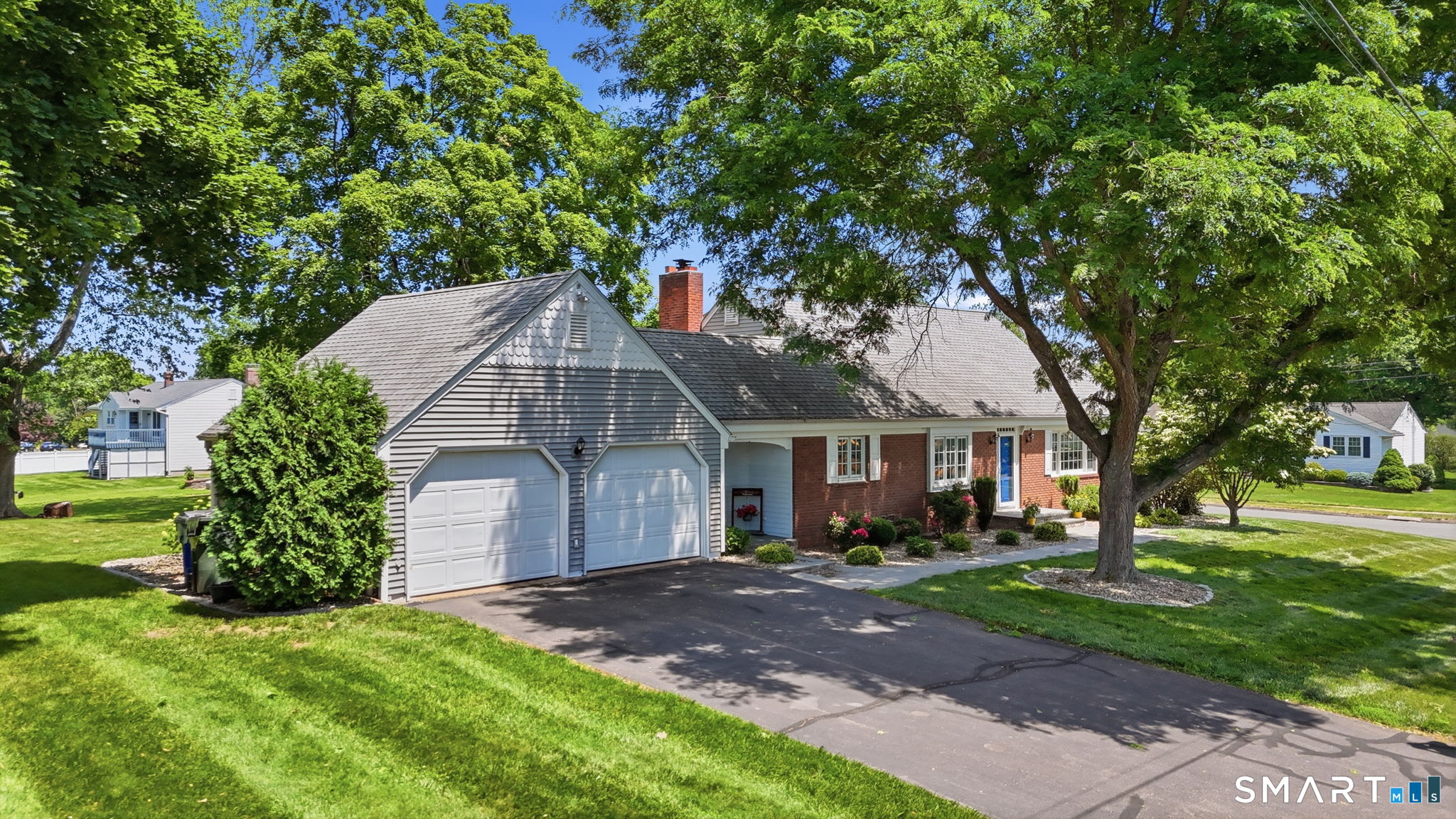 9 Pond Side Drive