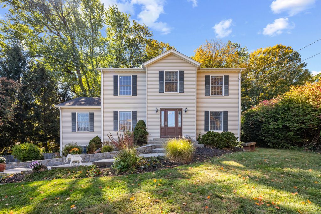 Photo of 40 Great Plain Road, Danbury, CT 06811 (MLS # 24131373)