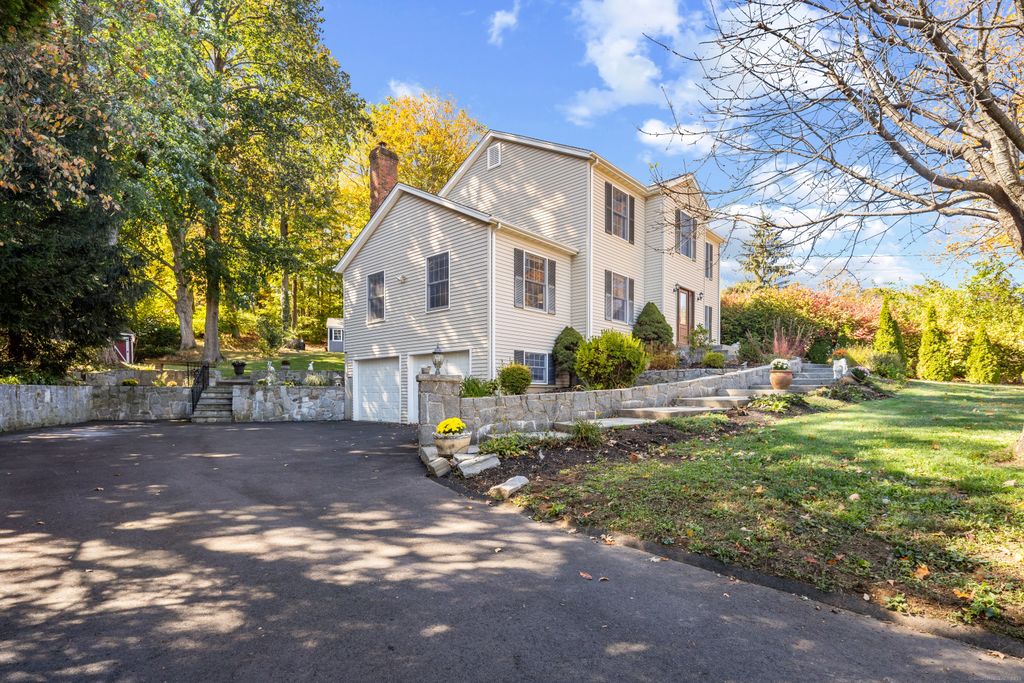 Photo of 40 Great Plain Road, Danbury, CT 06811 (MLS # 24131373)