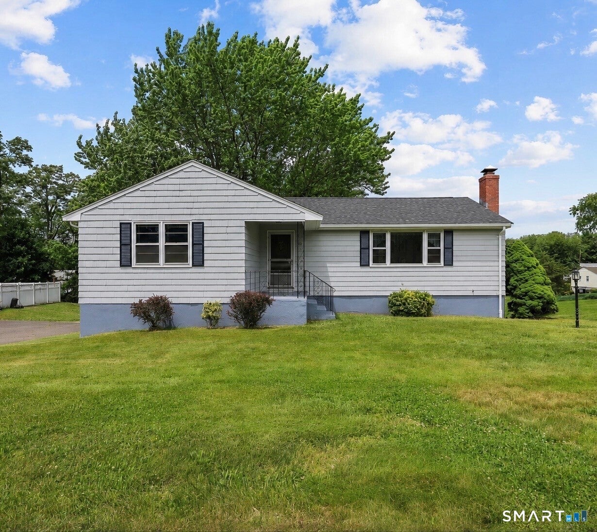 61 Hollister Drive
