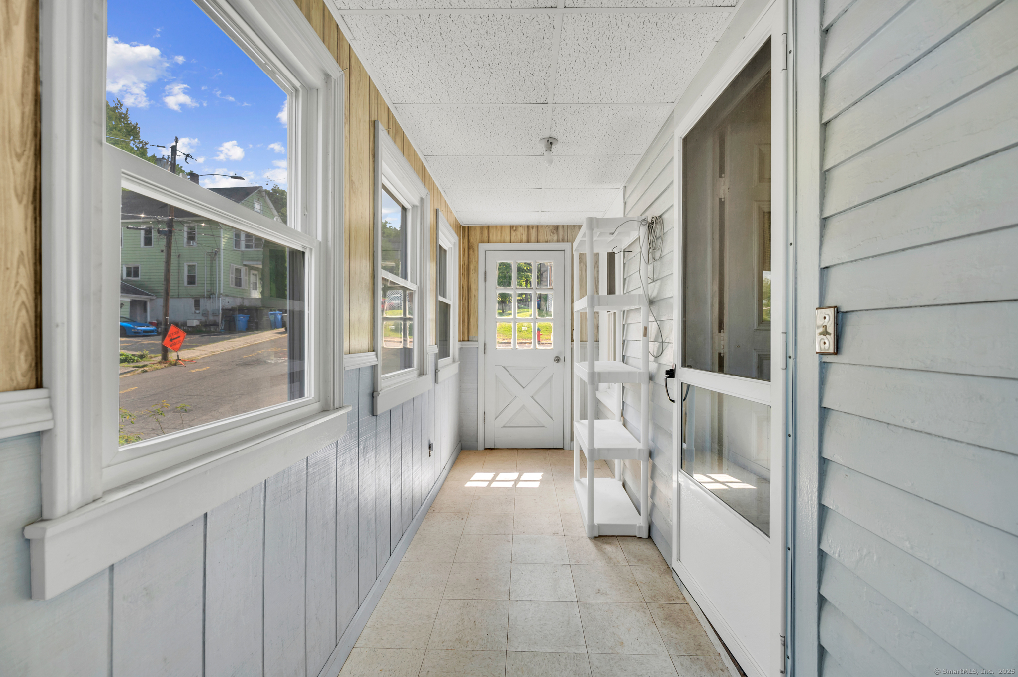 Bristol, Connecticut 06010, United States, 4 Bedrooms Bedrooms, ,2 BathroomsBathrooms,Residential,Pending,201737