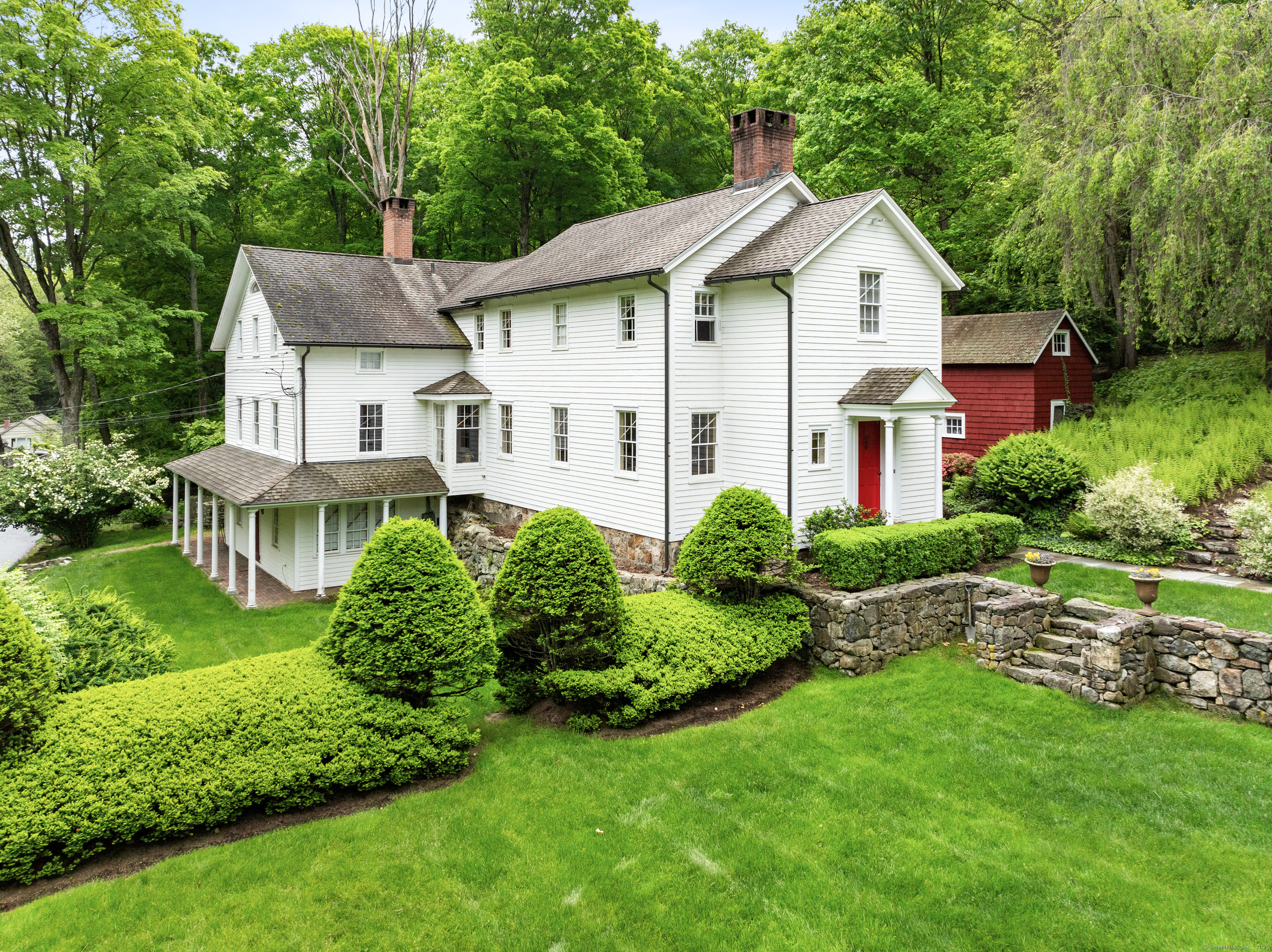 Mill Road, New Canaan, Connecticut - 4 Bedrooms  
4 Bathrooms  
9 Rooms - 