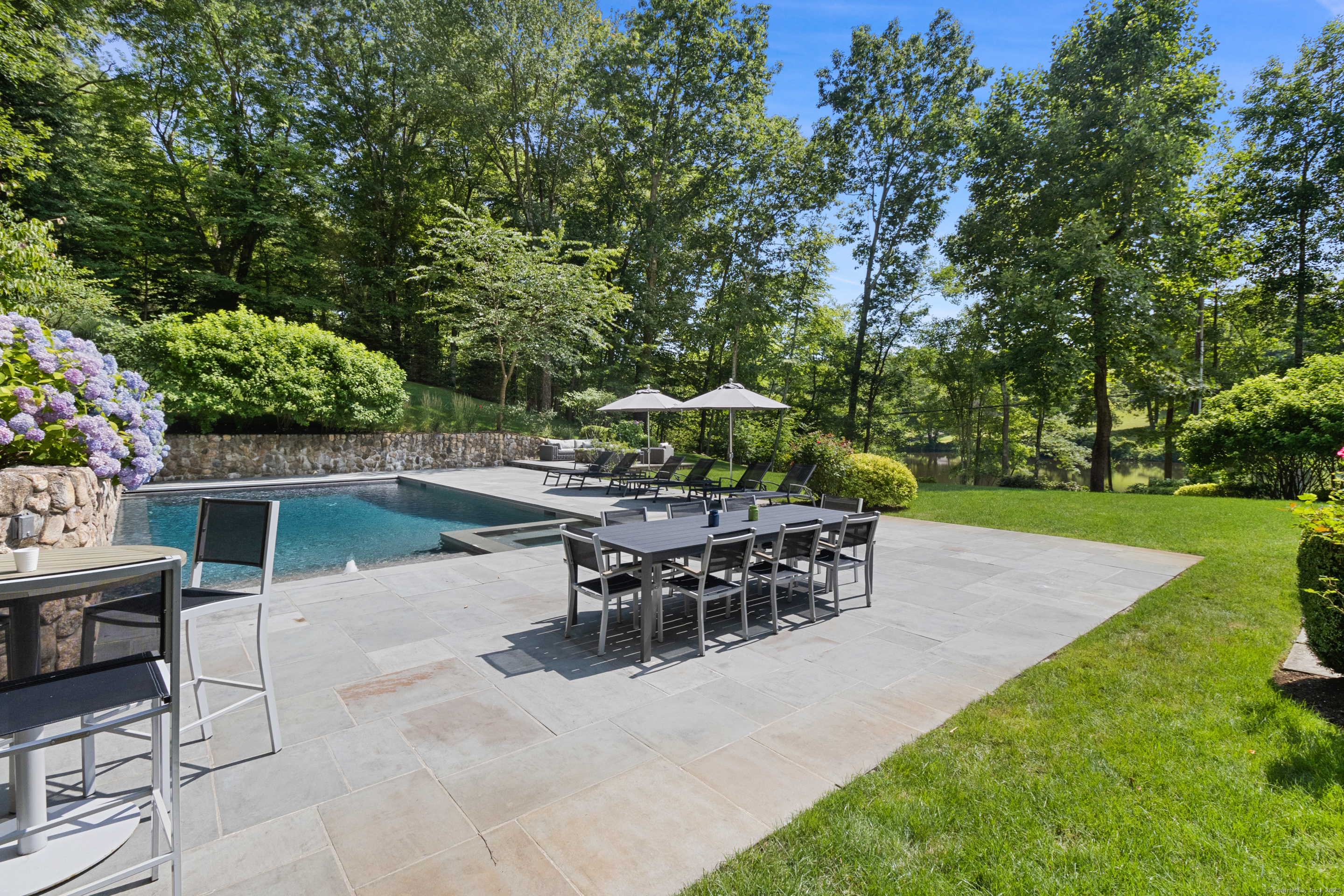 37 Beaverbrook Road