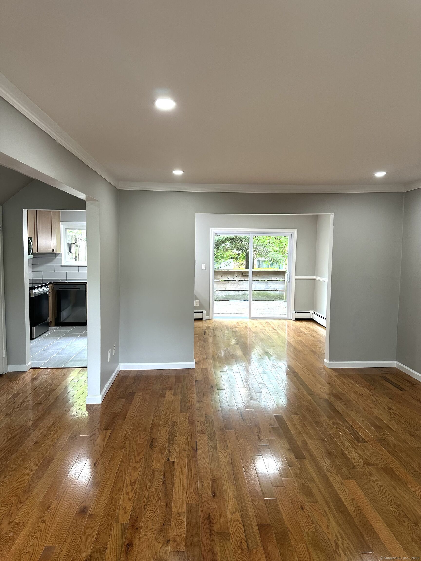 200 Woodmont Avenue #APT 100, Bridgeport, Connecticut image 3